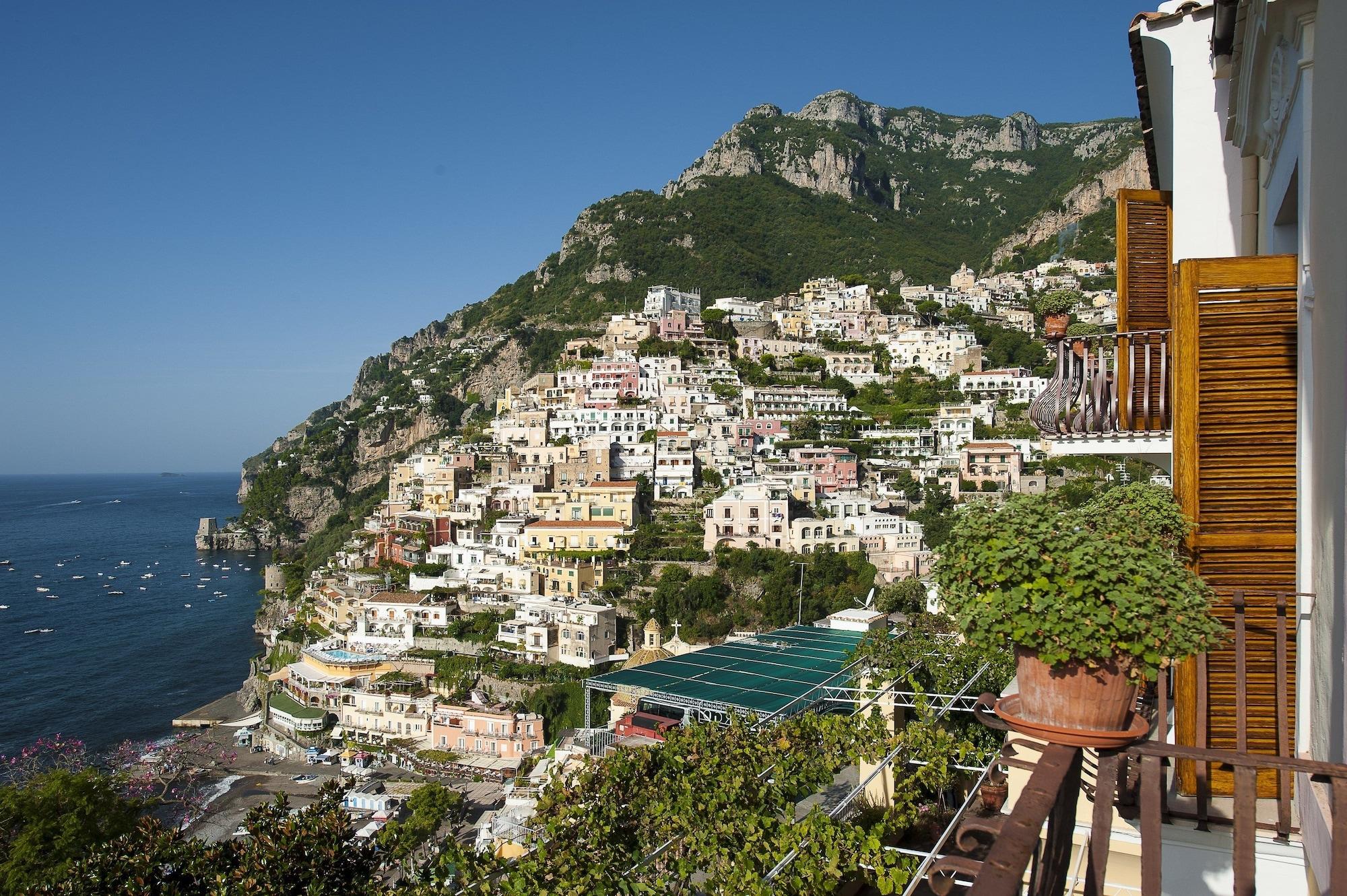 Albergo California Positano Bagian luar foto